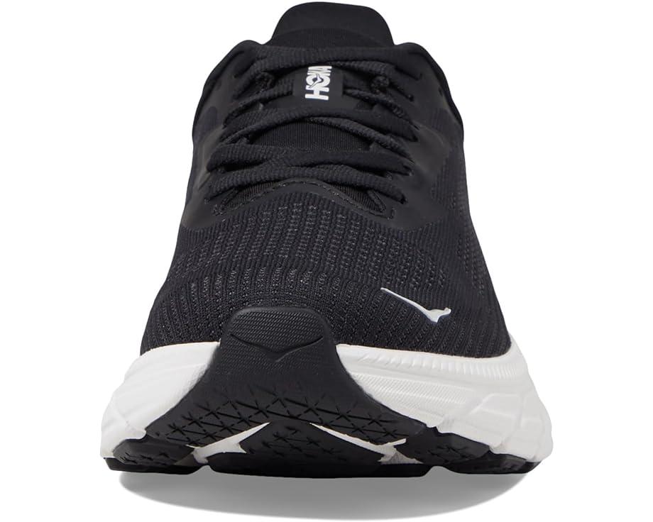 Women's Arahi 7