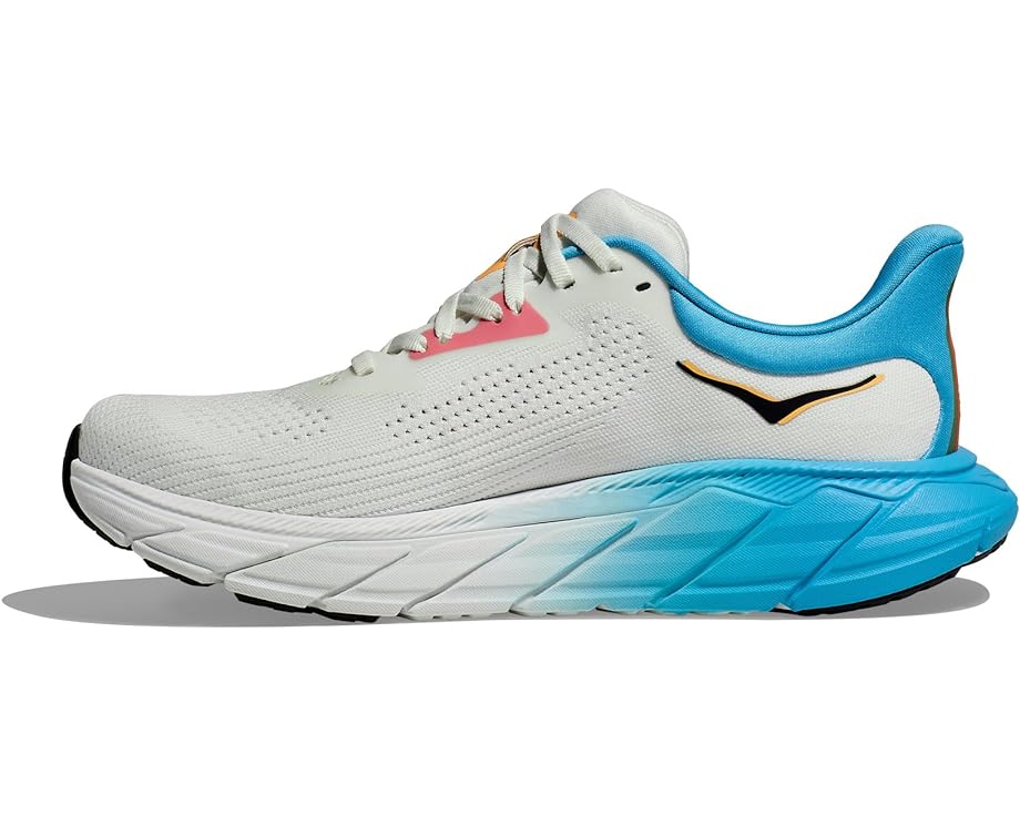 Women's Arahi 7