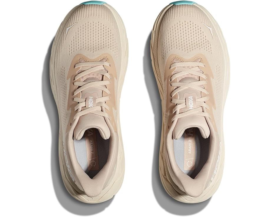 Women's Arahi 7