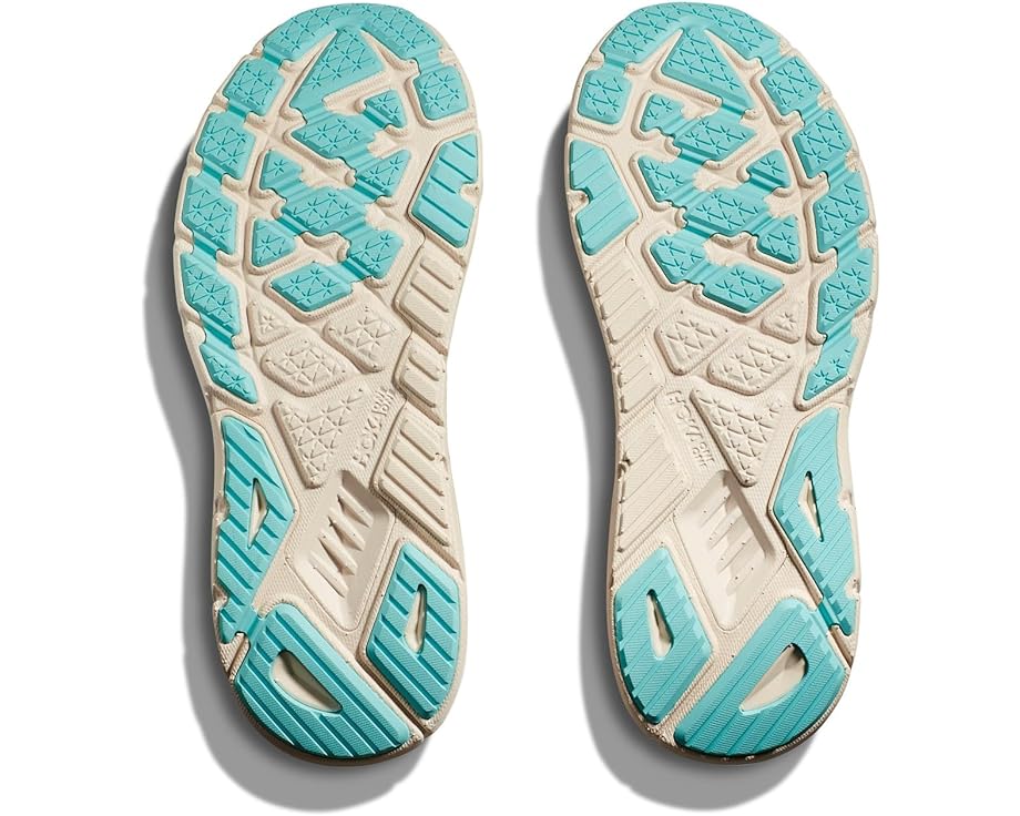 Women's Arahi 7