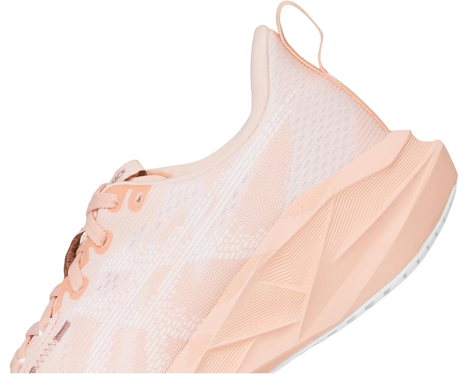 Women's Novablast 5