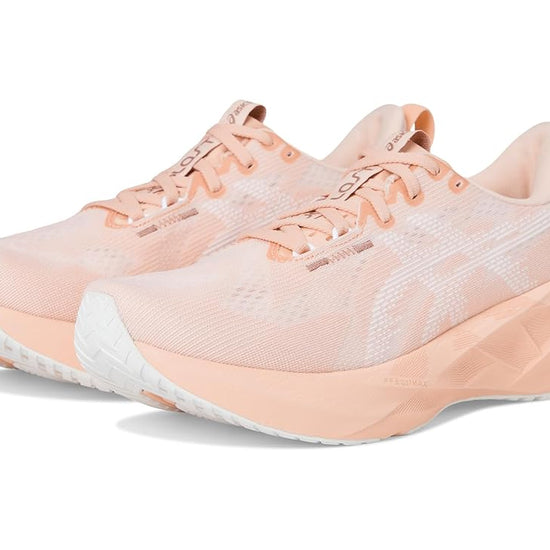 Women's Novablast 5