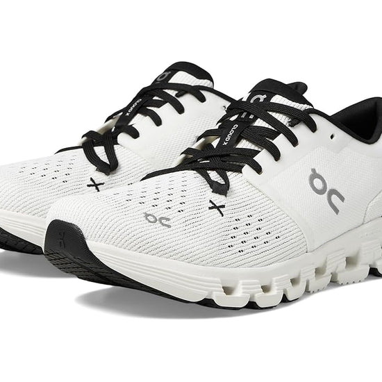 Women's Cloud X 4