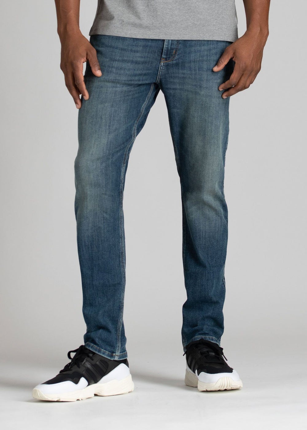 Men's Performance Denim Relaxed Pant